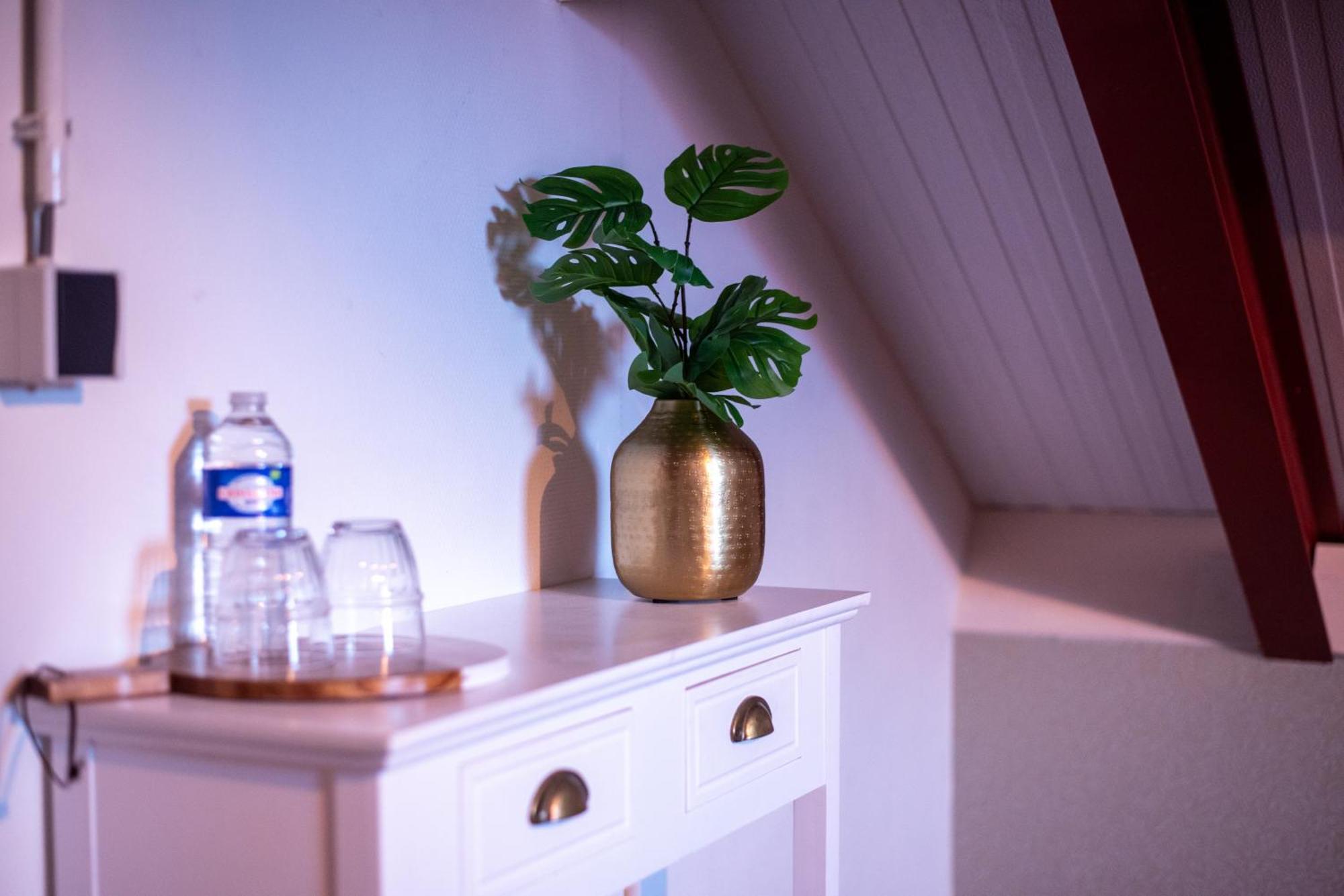 Sfeervol Appartement Het Knooppunt Nuis Dış mekan fotoğraf